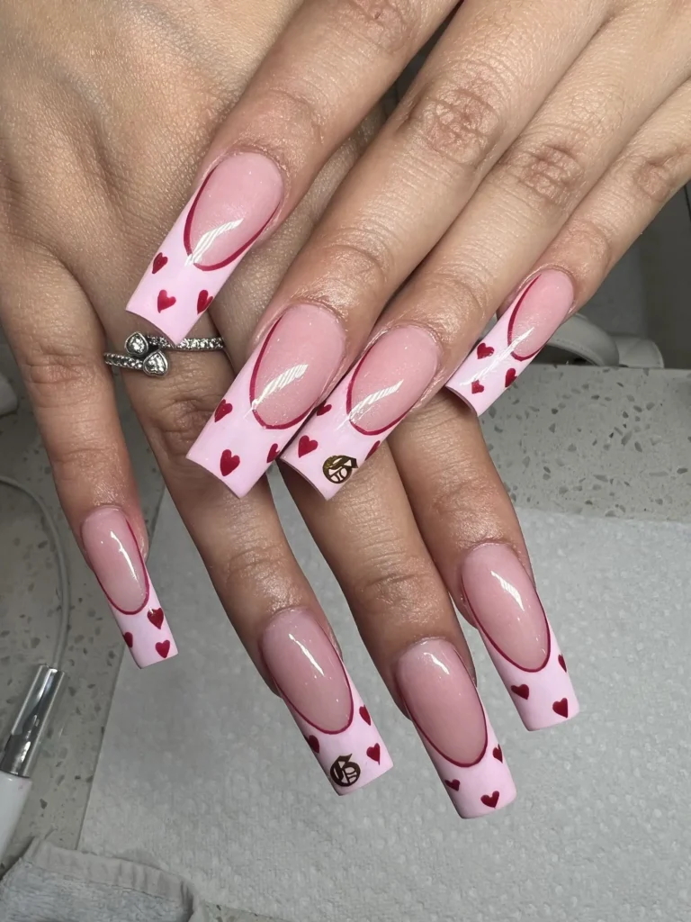 e5659c2973f443758eed5dbc6fb71e-lili-nails-inspiration-00eb6eda3f1f4ad8aeeb0c6b0c8904-booksy